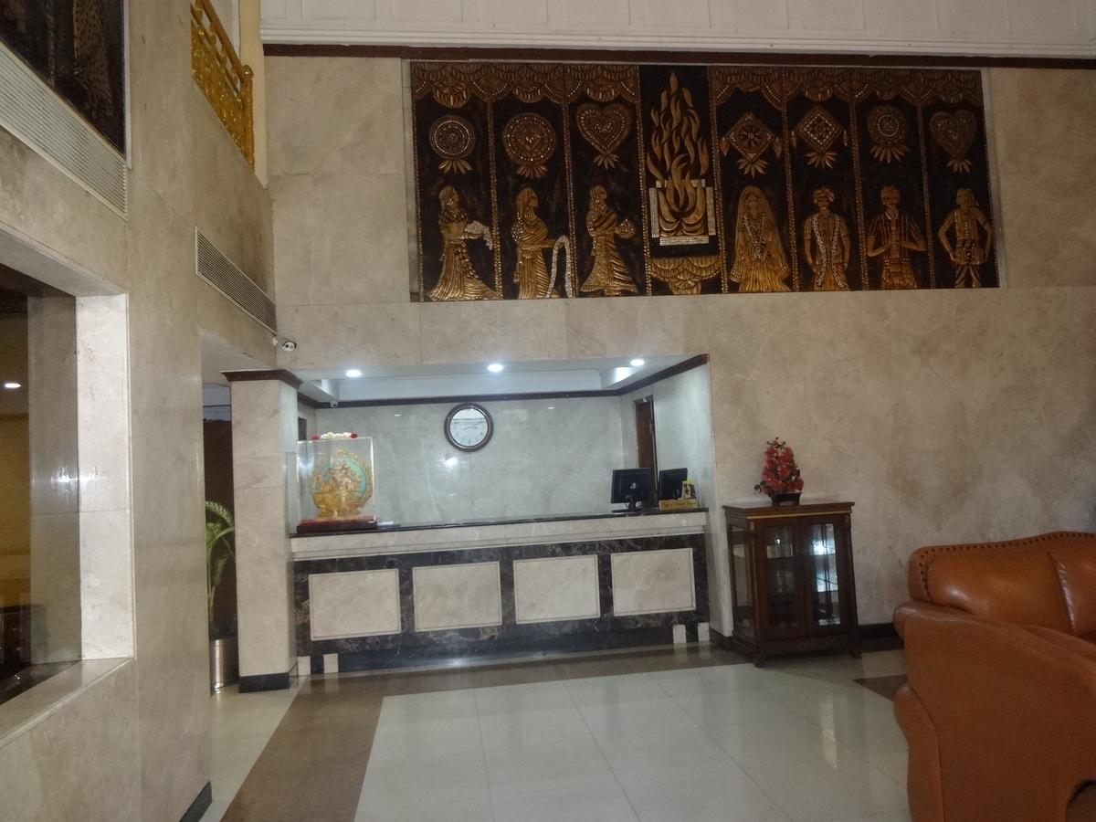 Hotel Grand Palace Chennai Ngoại thất bức ảnh