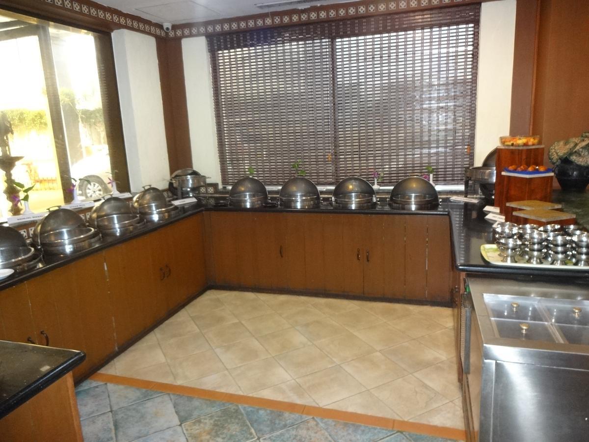 Hotel Grand Palace Chennai Ngoại thất bức ảnh